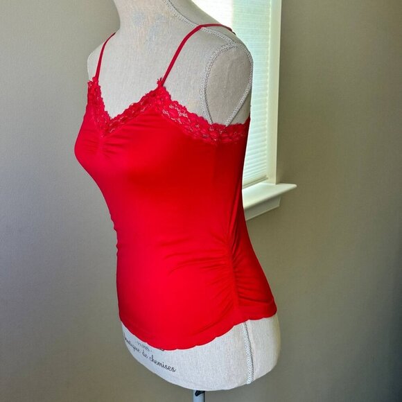 Stretchy Ruched Lace Detail Red Top - Size Medium - Picture 4 of 8